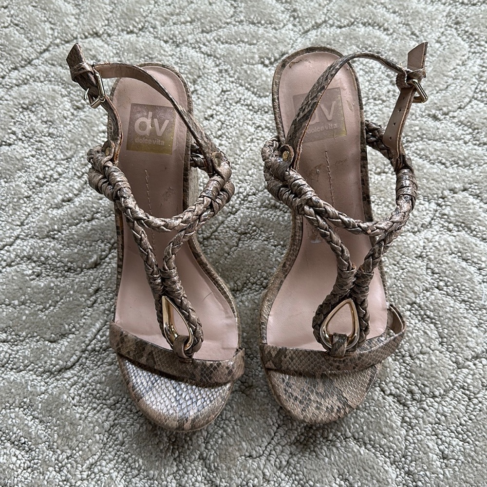 DV DOLCE VITA WOMEN’S WEDGES